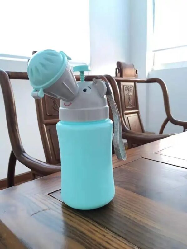Orinal Portátil Azul Para Niños - Image 7